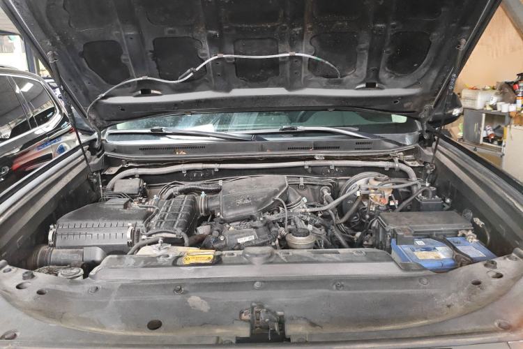 Used Toyota Prado 2019 2.7L TX Steel Wheels Underbody Mounting Sunroof – Middle East Engine Bay