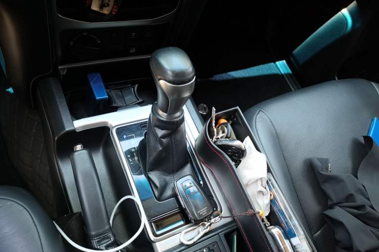 Used Toyota Prado 2019 3.5L Automatic TX-L Deluxe Edition with Rear-Mounted Spare Tire Gear Lever