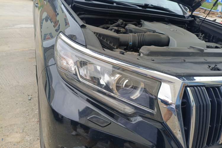 Used Toyota Prado 2019 3.5L Automatic TX-L Deluxe Edition Right Front Headlight