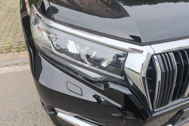 Used Toyota Prado 2019 3.5L Automatic TX-L Deluxe Edition with Rear-Mounted Spare Tire Right Front Headlight