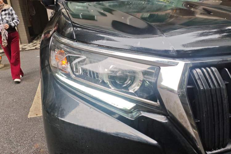 Used Toyota Prado 2019 2.7L TX Aluminum Wheels Underbody Kit Base Version Middle East Right Front Headlight