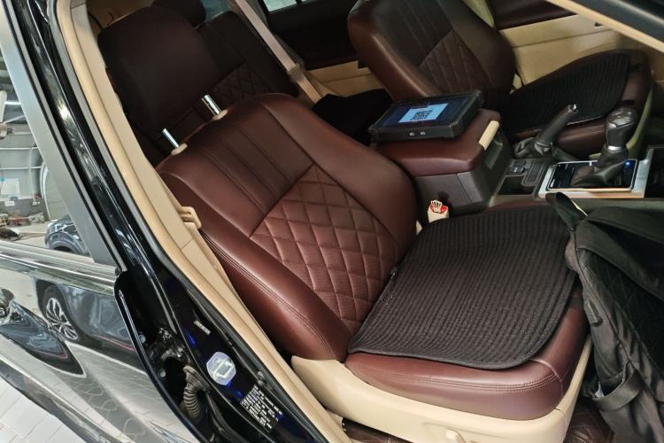 Used Toyota Prado 2019 4.0L TX-L Middle East Right Front Seat