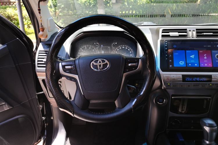 Used Toyota Prado 2019 3.5L Automatic TX-L Deluxe Edition with Rear-Mounted Spare Tire Steering Wheel