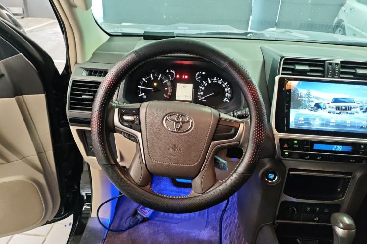 Used Toyota Prado 2019 4.0L TX-L Middle East Steering Wheel