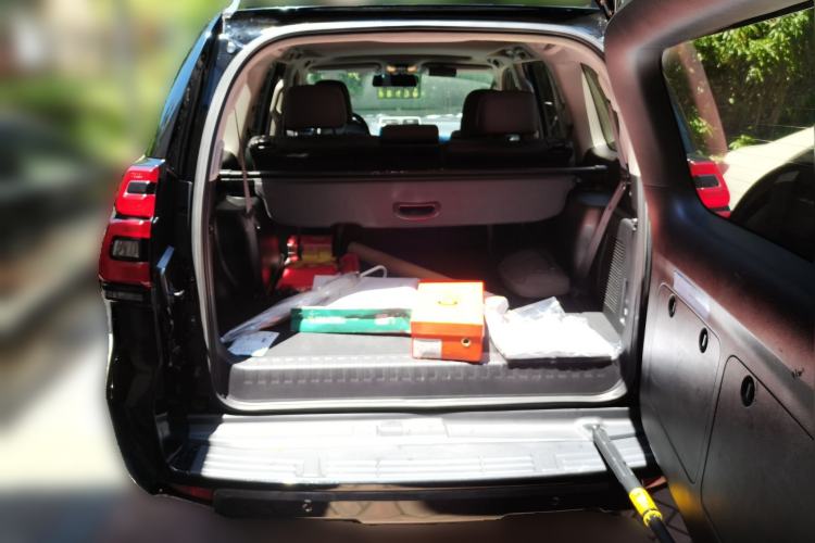 Used Toyota Prado 2019 3.5L Automatic TX-L Deluxe Edition with Rear-Mounted Spare Tire Trunk