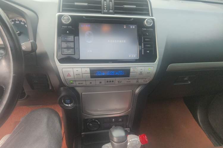 Used Toyota Prado 2019 3.5L Automatic TX-L Deluxe Edition with Rear-Mounted Spare Tire Audio And AC Panel