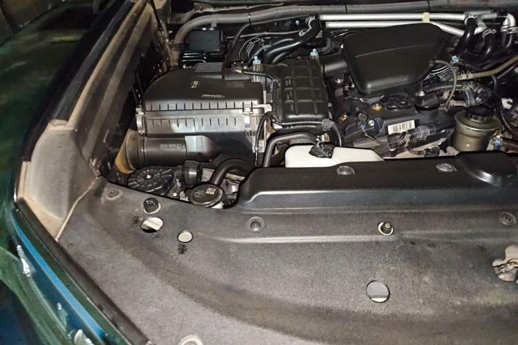 Used Toyota Prado 2019 2.7L TX-L Gasoline Parallel Import 7 Seats Engine Bay Right