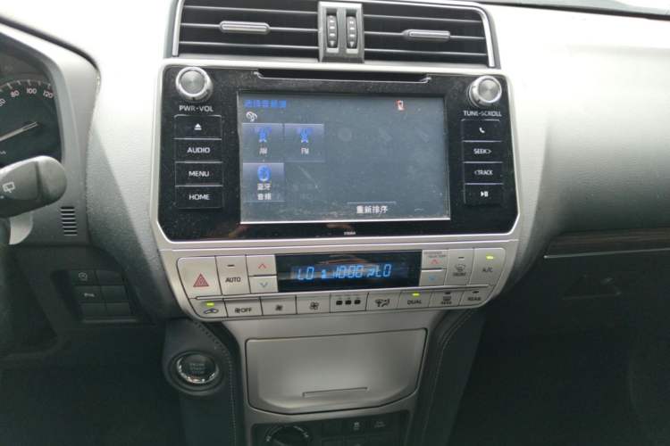 Used Toyota Prado 2019 3.5L Automatic TX-L Deluxe Edition Audio And AC Panel