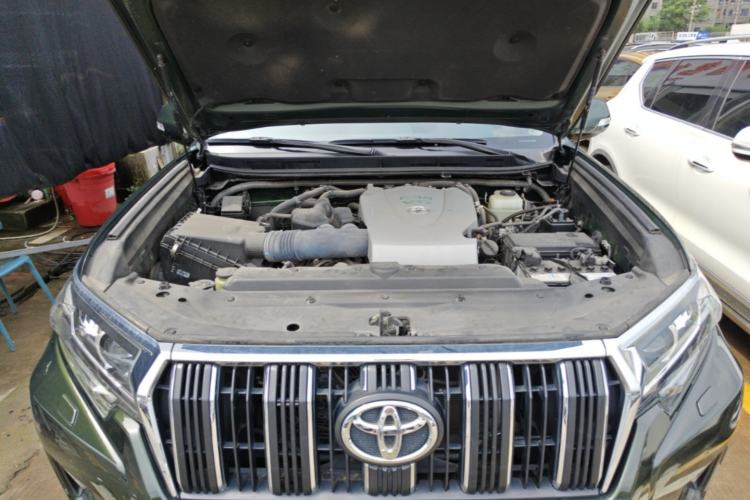 Used Toyota Prado 2019 3.5L Automatic TX-L Deluxe Edition Engine Bay