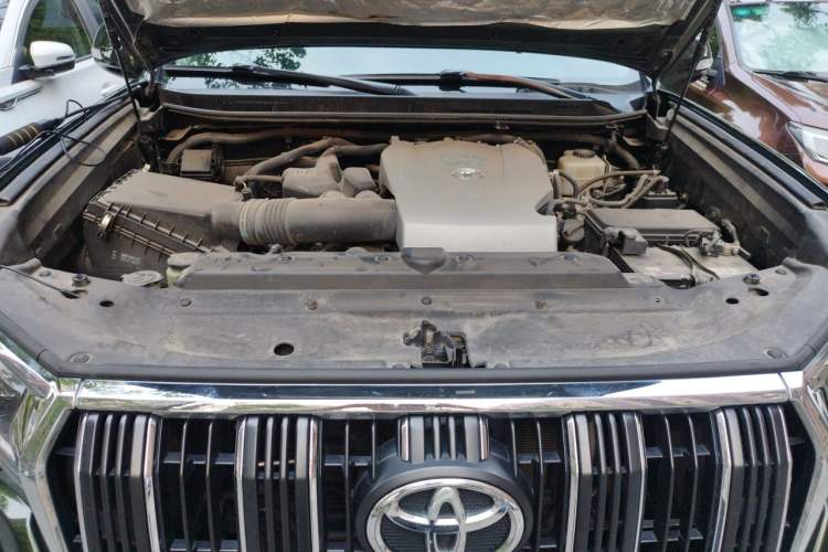 Used Toyota Prado 2019 3.5L Automatic TX-L Deluxe Edition Engine Bay