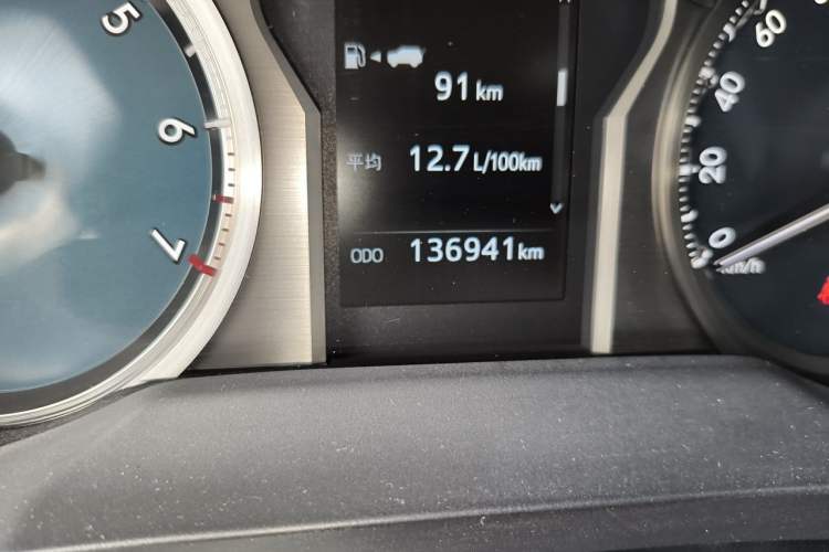Used Toyota Prado 2019 3.5L Automatic TX-L Deluxe Edition with Rear-Mounted Spare Tire Odometer Close Up