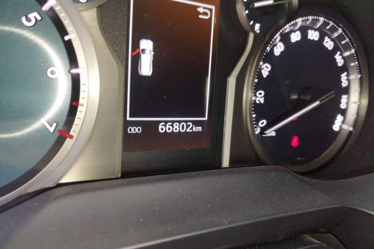 Used Toyota Prado 2019 3.5L Automatic TX-L Deluxe Edition Odometer Close Up
