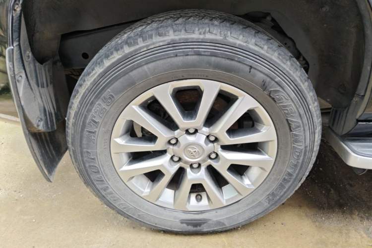 Used Toyota Prado 2019 3.5L Automatic TX-L Deluxe Edition Right Rear Wheel Hub