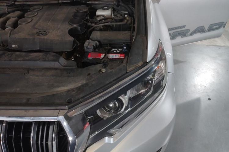 Used Toyota Prado  Engine Bay Left