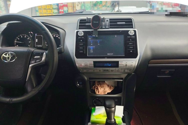Used Toyota Prado 2019 3.5L Automatic TX-L Deluxe Edition Audio And AC Panel