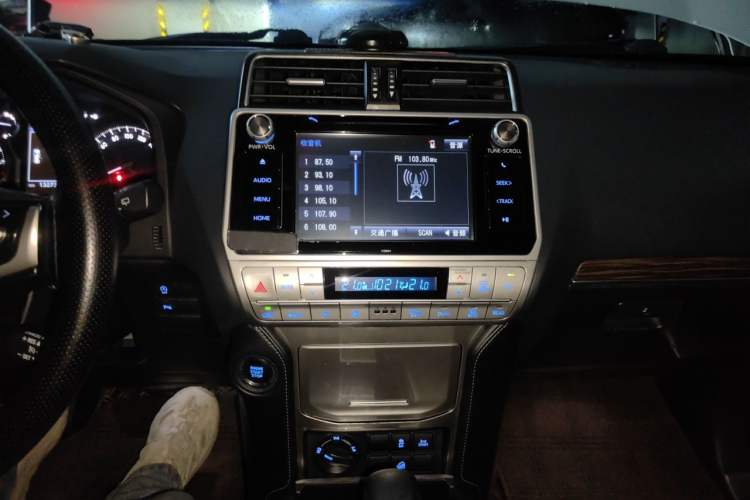 Used Toyota Prado 2019 3.5L Automatic TX-L Deluxe Edition with Rear-Mounted Spare Tire Audio And AC Panel