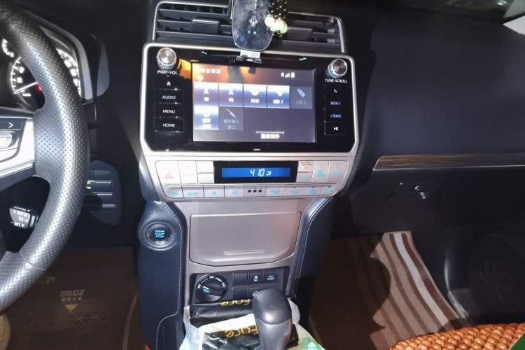 Used Toyota Prado 2019 3.5L Automatic TX-L Deluxe Edition Audio And AC Panel