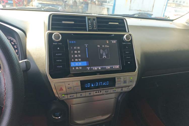 Used Toyota Prado 2019 3.5L Automatic TX-L Deluxe Edition with Rear-Mounted Spare Tire Audio And AC Panel