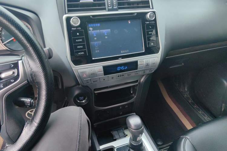 Used Toyota Prado 2019 3.5L Automatic TX-L Deluxe Edition with Rear-Mounted Spare Tire Audio And AC Panel