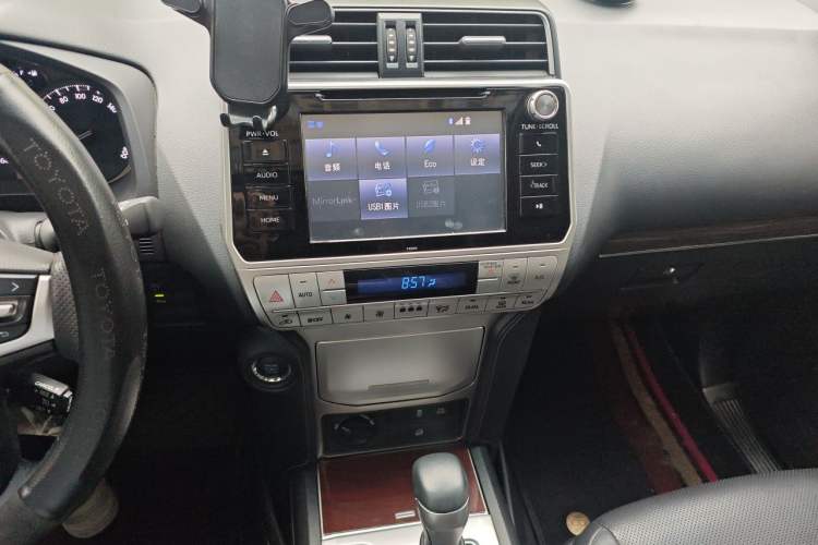Used Toyota Prado 2019 3.5L Automatic TX-L Deluxe Edition with Rear-Mounted Spare Tire Audio And AC Panel