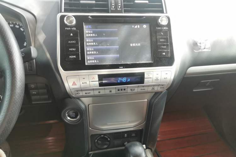 Used Toyota Prado 2019 3.5L Automatic TX-L Deluxe Edition Audio And AC Panel