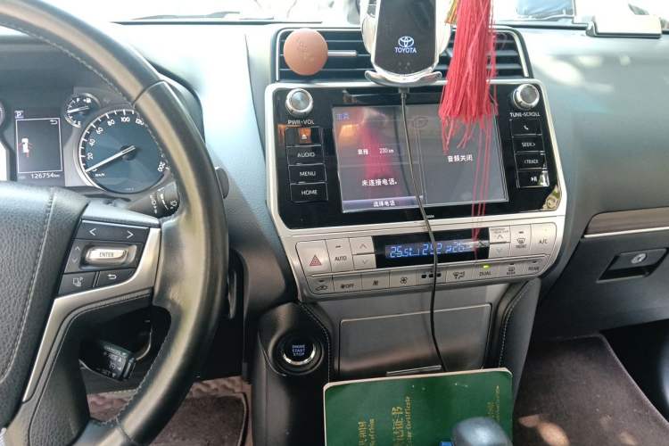 Used Toyota Prado 2019 3.5L Automatic TX-L Deluxe Edition Audio And AC Panel