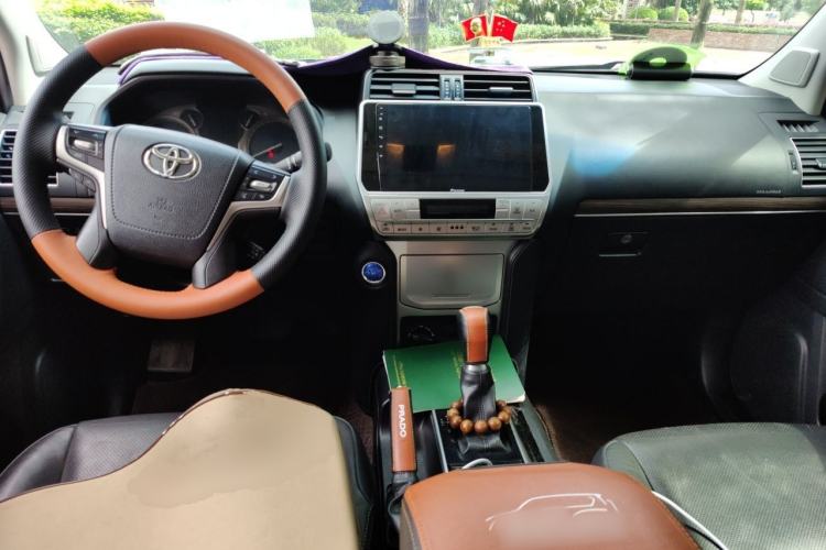 Used Toyota Prado 2019 3.5L Automatic TX-L Deluxe Edition with Rear-Mounted Spare Tire Center Console