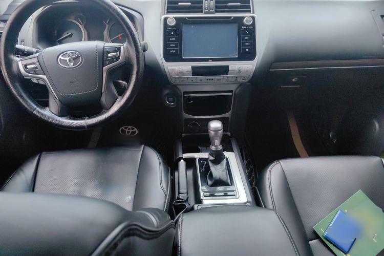 Used Toyota Prado 2019 3.5L Automatic TX-L Deluxe Edition with Rear-Mounted Spare Tire Center Console