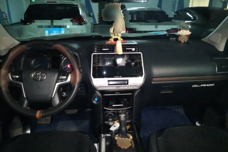 Used Toyota Prado 2019 3.5L Automatic TX-L Deluxe Edition with Rear-Mounted Spare Tire Center Console