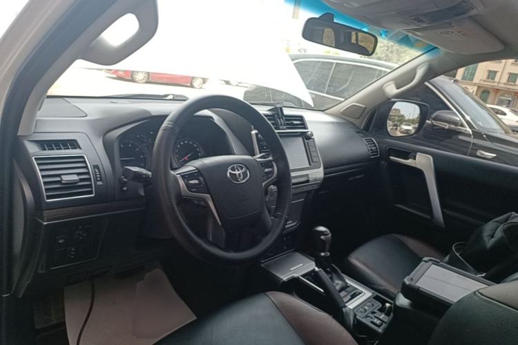 Used Toyota Prado 2019 3.5L Automatic TX-L Deluxe Edition with Rear-Mounted Spare Tire Center Console