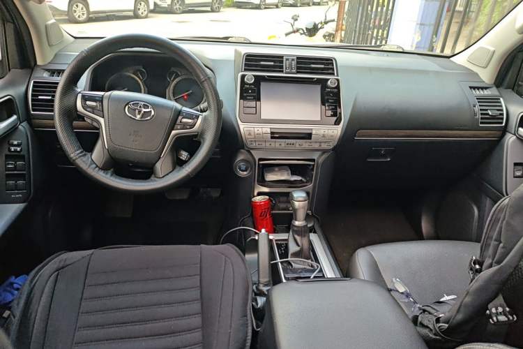 Used Toyota Prado 2019 3.5L Automatic TX-L Deluxe Edition with Rear-Mounted Spare Tire Center Console