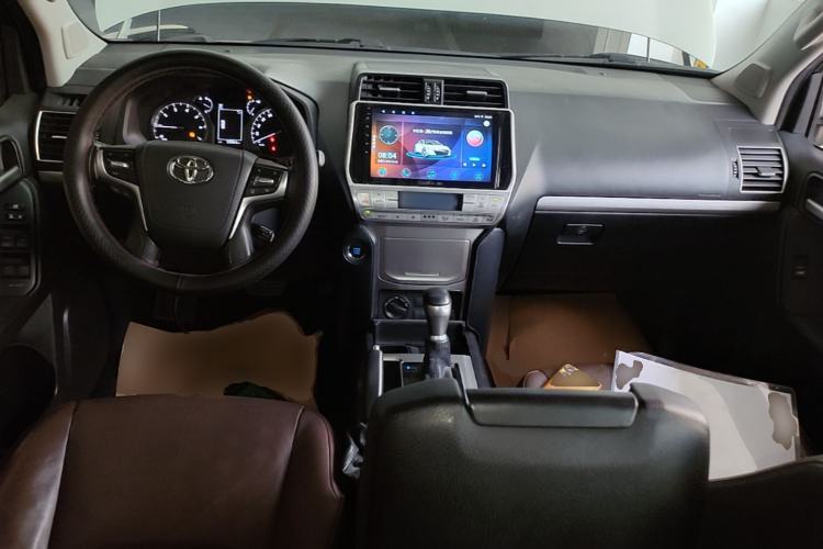 Used Toyota Prado 2019 3.5L Automatic TX-L Deluxe Edition with Rear-Mounted Spare Tire Center Console