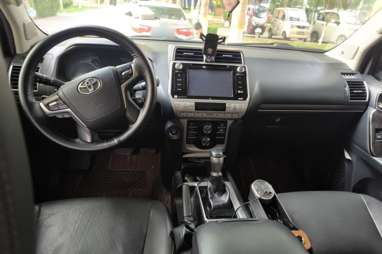 Used Toyota Prado 2019 3.5L Automatic TX-L Deluxe Edition with Rear-Mounted Spare Tire Center Console