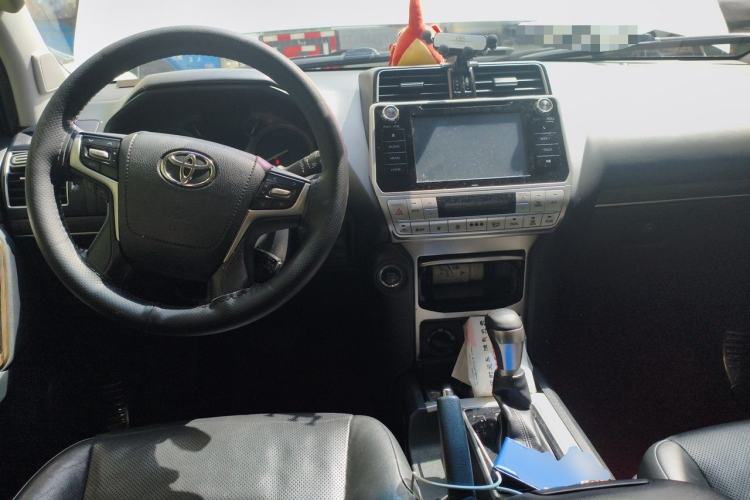 Used Toyota Prado 2019 3.5L Automatic TX-L Deluxe Edition with Rear-Mounted Spare Tire Center Console