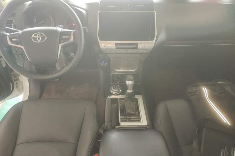 Used Toyota Prado 2019 3.5L Automatic TX-L Deluxe Edition with Rear-Mounted Spare Tire Center Console