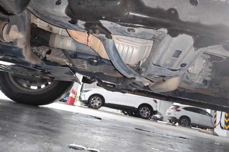 Used Toyota Prado 2019 3.5L Automatic TX-L Deluxe Edition with Rear-Mounted Spare Tire Chassis Front