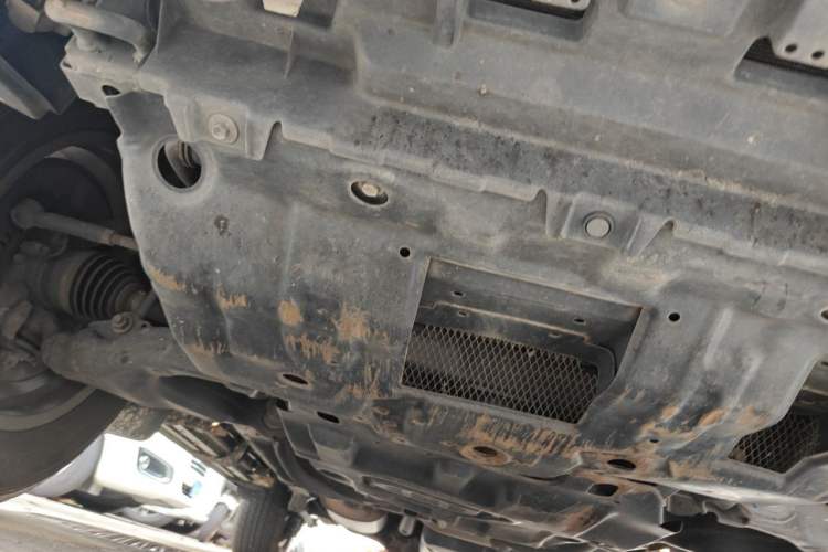 Used Toyota Prado 2019 3.5L Automatic TX-L Deluxe Edition with Rear-Mounted Spare Tire Chassis Front