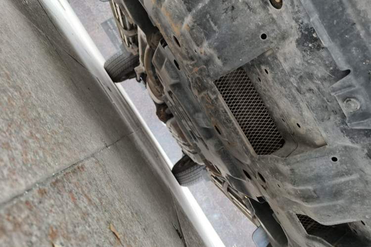 Used Toyota Prado 2019 3.5L Automatic TX-L Deluxe Edition with Rear-Mounted Spare Tire Chassis Front