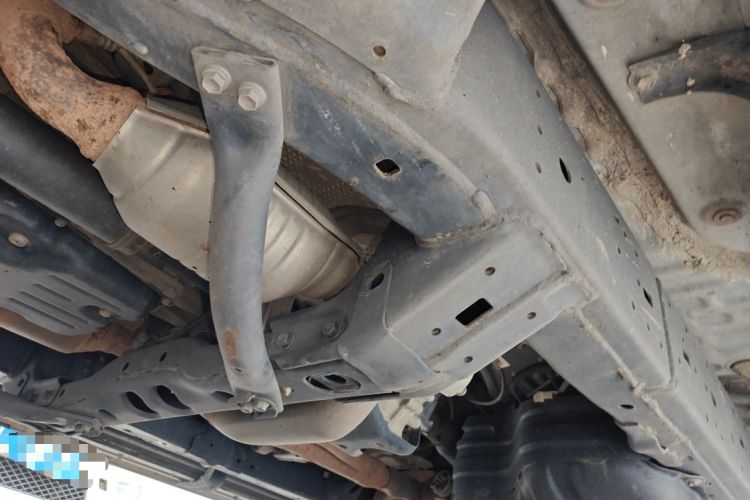 Used Toyota Prado 2019 3.5L Automatic TX-L Deluxe Edition with Rear-Mounted Spare Tire Chassis Front Left