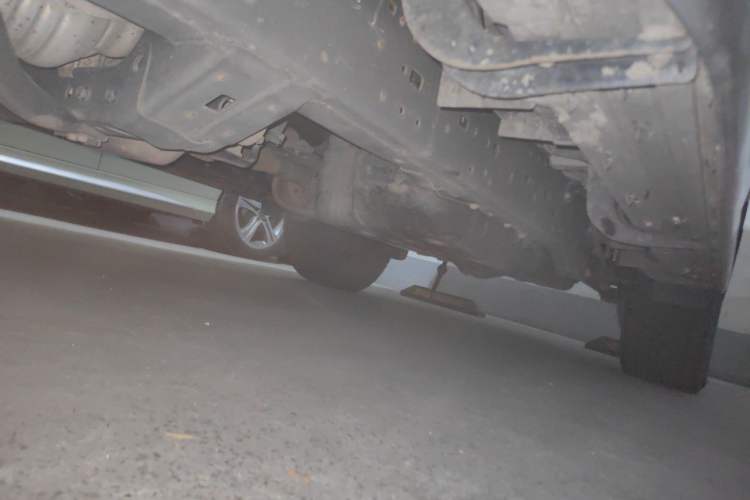 Used Toyota Prado 2019 3.5L Automatic TX-L Deluxe Edition with Rear-Mounted Spare Tire Chassis Front Left