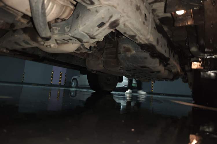 Used Toyota Prado 2019 3.5L Automatic TX-L Deluxe Edition with Rear-Mounted Spare Tire Chassis Front Left