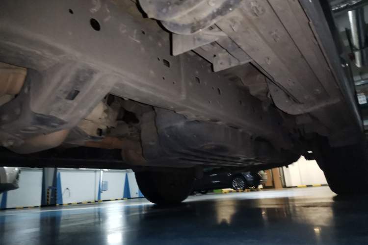 Used Toyota Prado 2019 3.5L Automatic TX-L Deluxe Edition with Rear-Mounted Spare Tire Chassis Front Left
