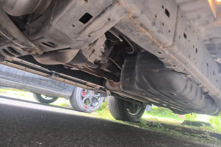 Used Toyota Prado 2019 3.5L Automatic TX-L Deluxe Edition with Rear-Mounted Spare Tire Chassis Front Left