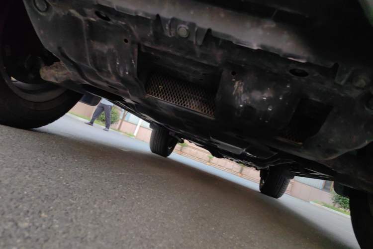 Used Toyota Prado 2019 3.5L Automatic TX-L Deluxe Edition with Rear-Mounted Spare Tire Chassis Front