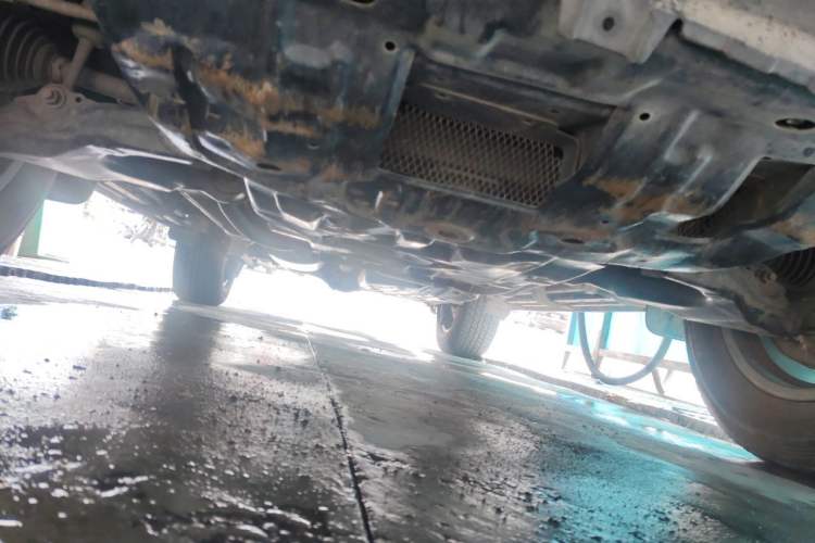 Used Toyota Prado 2019 3.5L Automatic TX-L Deluxe Edition with Rear-Mounted Spare Tire Chassis Front