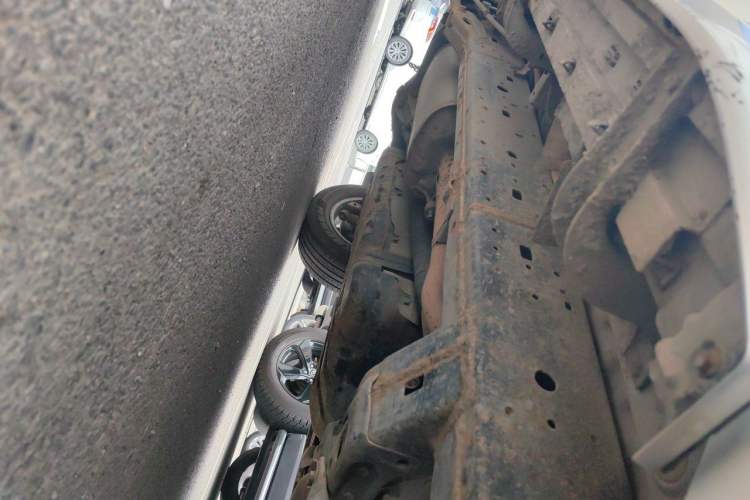 Used Toyota Prado 2019 3.5L Automatic TX-L Deluxe Edition with Rear-Mounted Spare Tire Chassis Front Right