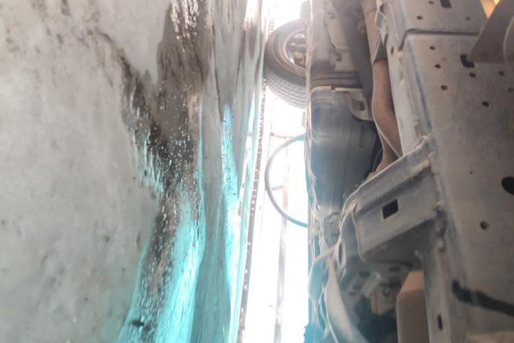 Used Toyota Prado 2019 3.5L Automatic TX-L Deluxe Edition with Rear-Mounted Spare Tire Chassis Front Right