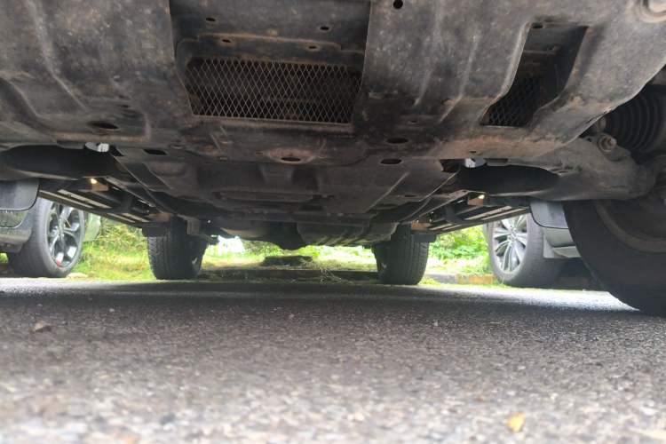 Used Toyota Prado 2019 3.5L Automatic TX-L Deluxe Edition with Rear-Mounted Spare Tire Chassis Front