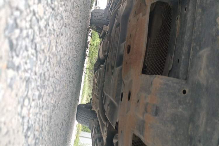 Used Toyota Prado 2019 3.5L Automatic TX-L Deluxe Edition with Rear-Mounted Spare Tire Chassis Front