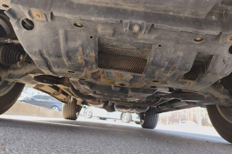 Used Toyota Prado 2019 3.5L Automatic TX-L Deluxe Edition with Rear-Mounted Spare Tire Chassis Front